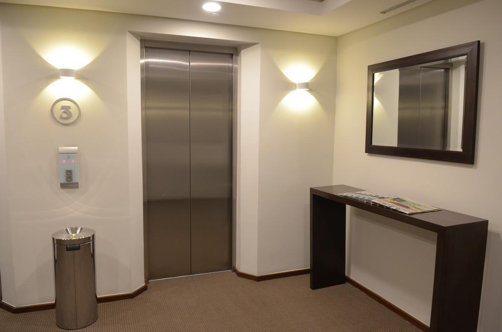 Jinjiang Inn - Makati Makati City Exteriör bild